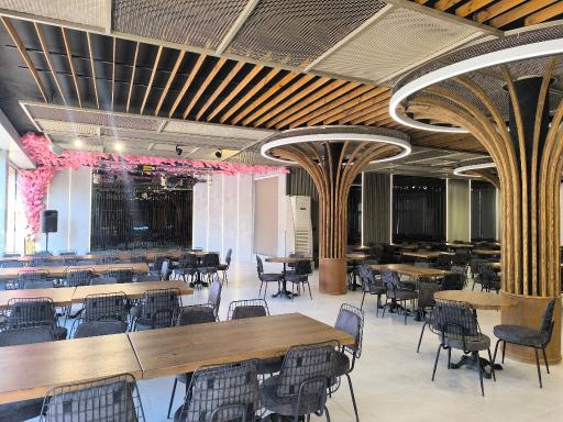 عکس رستوران لاوین گاردن