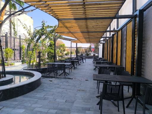 عکس رستوران لاوین گاردن