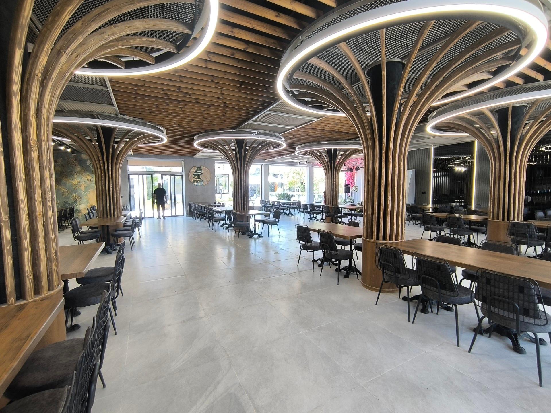 عکس رستوران لاوین گاردن