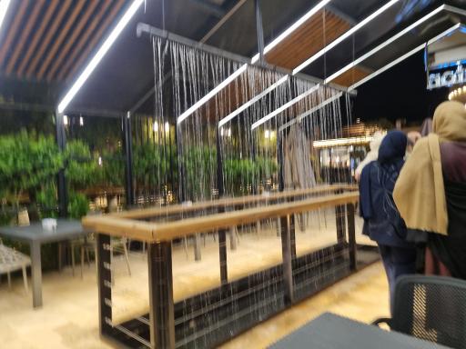 عکس رستوران لاوین گاردن