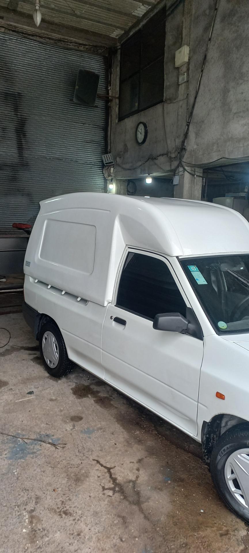 عکس اتاق سازی اتومبیل فایبرگلاس آهنی امپراطور (صولتی)