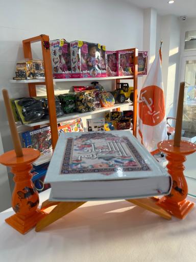 عکس مجموعه دندانپزشکی و ماساژ نارنجی