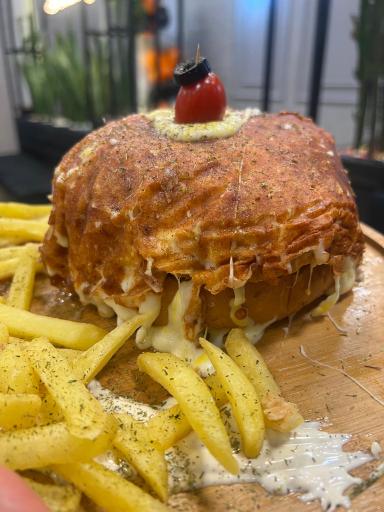 عکس پیتزا میتزا