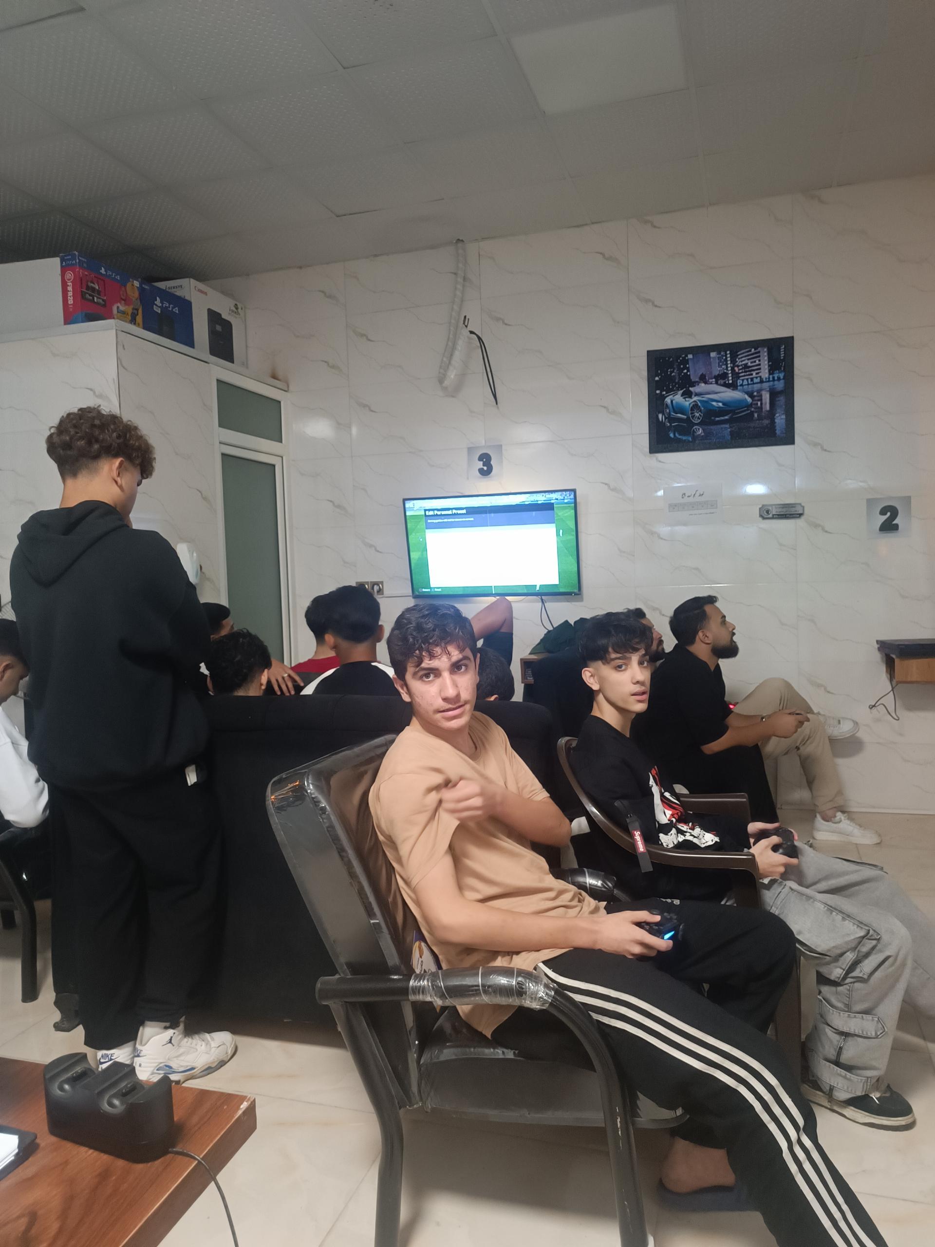 عکس فروشگاه ال دیجیتال وگیم نت چلنج