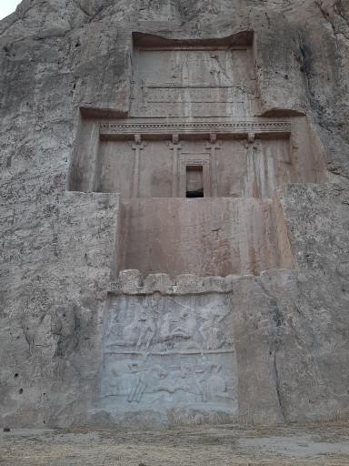 عکس آرامگاه داریوش بزرگ