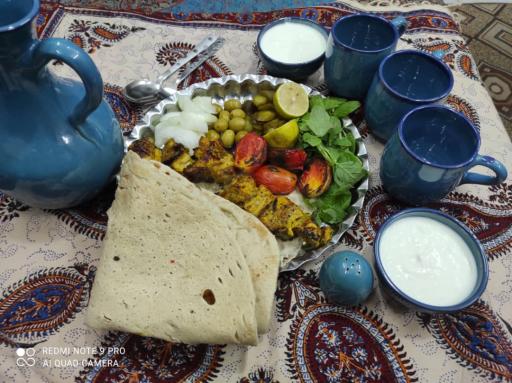 عکس جوجه کبابی دایی محسن 