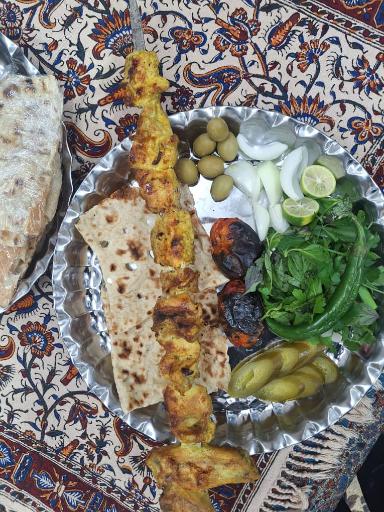 عکس جوجه کبابی دایی محسن 