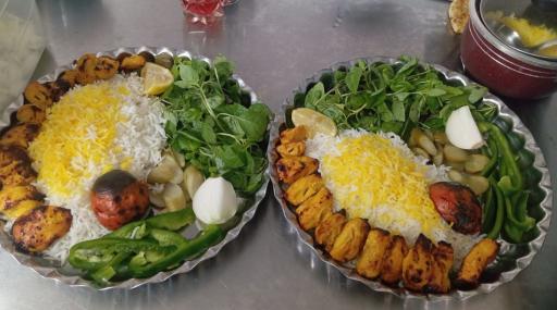 عکس جوجه کبابی دایی محسن 