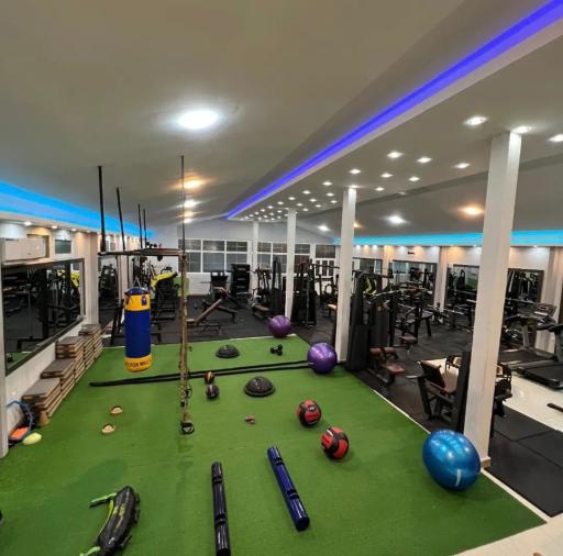 عکس باشگاه بدنسازی سان فیت رشت