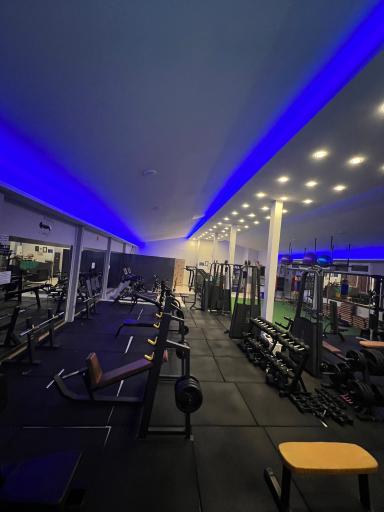 عکس باشگاه بدنسازی سان فیت رشت