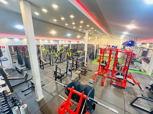 عکس باشگاه بدنسازی سان فیت رشت