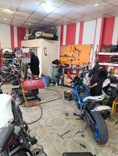 عکس تیونینگ و ریمپ موتورسیکلت بابک