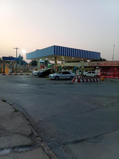 عکس پمپ بنزین