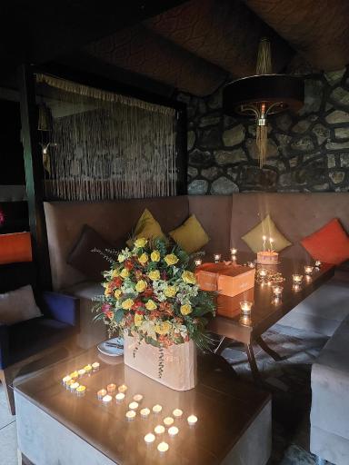 عکس کافه رستوران سنتی بام سوهانک