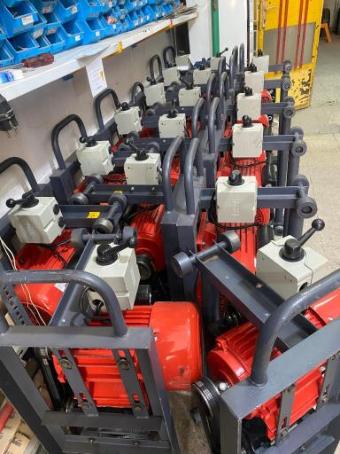 فروشگاه ابزار بتن دز 