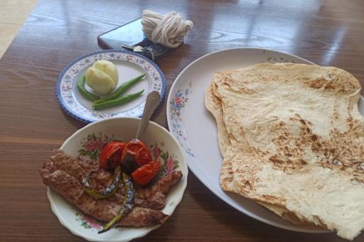 عکس کبابی و کته کبابی سالم