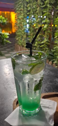 کافه شمعدونی 