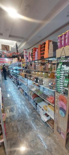 عکس فروشگاه شهر شکلات مجنتا