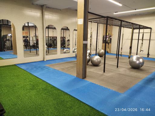 عکس آکادمی تناسب اندام مهدیفر 
