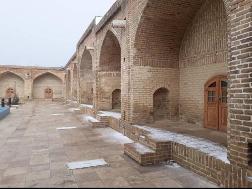 عکس کاروانسرای شاه عباسی ماهیدشت