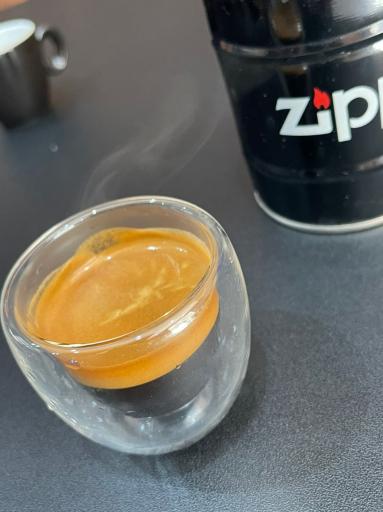 عکس کافه اوگاندا