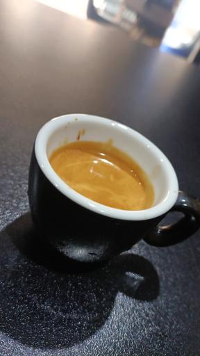 عکس کافه اوگاندا