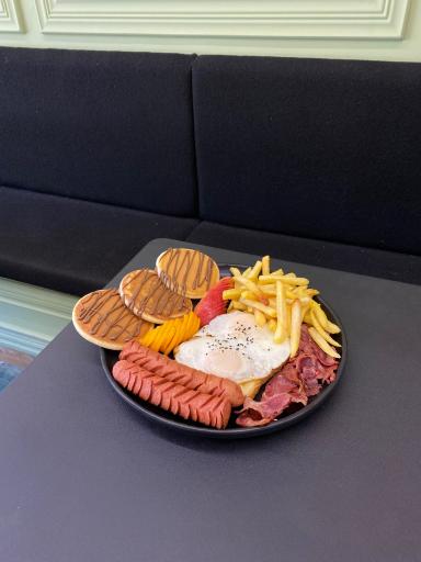 عکس کافه میلانو