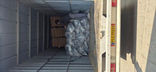 عکس مرکز پخش قطعات خودرو نقویان