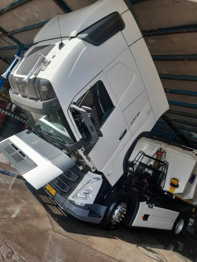 عکس مجتمع خدماتی و تعمیراتی دلنرم