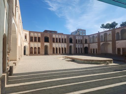 عکس مدرسه تاریخی شوکتیه سربیشه