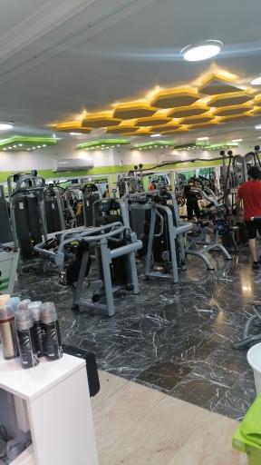 عکس باشگاه بدنسازی کیهان 