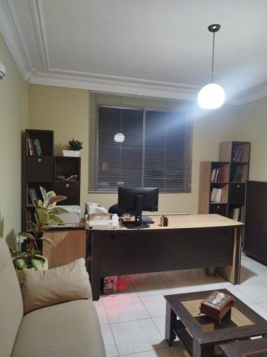 عکس دفتر وکالت مهدی سمنانی