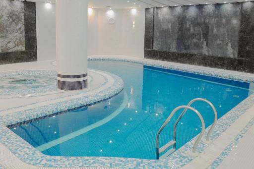 عکس هتل شکوه شارستان