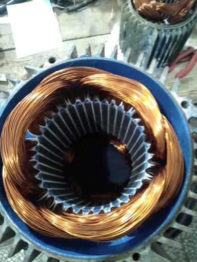 عکس سیم پیچی نوین تعمیر موتور تک و سه فاز بالابر حمزه فرد سادات