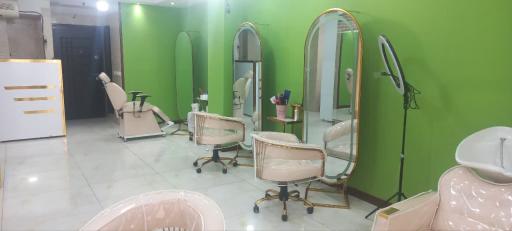 عکس سالن زیبایی زهرا تقی زاده
