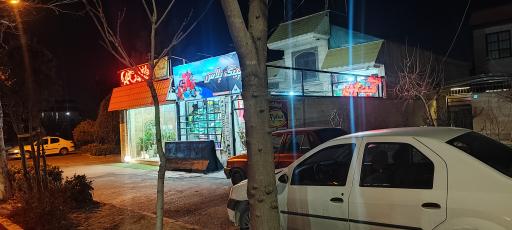 عکس کمپینگ پلاس شعبه اصلی