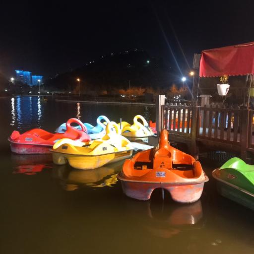 عکس مجموعه قایقرانی کوهسنگی لند