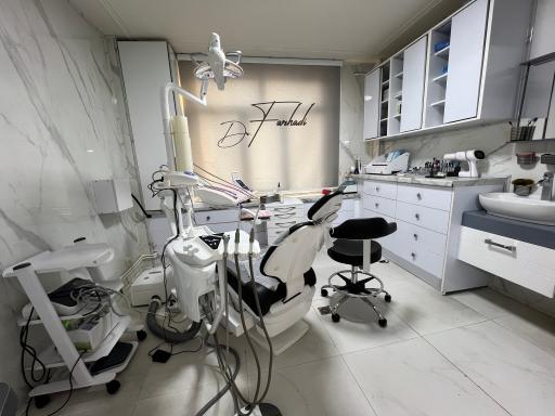 عکس کلینیک دندانپزشکی تاج