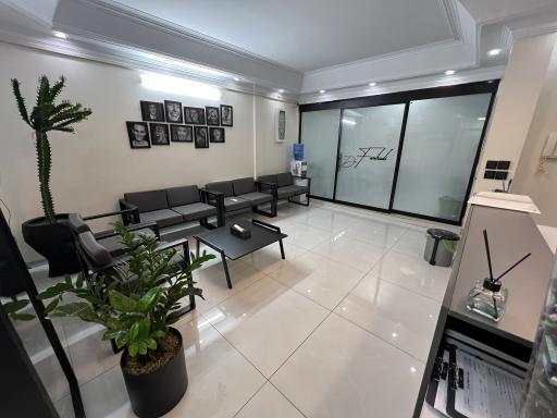 عکس کلینیک دندانپزشکی تاج