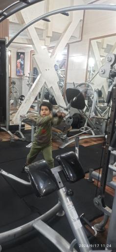 عکس باشگاه پرورش اندام مهدیار 