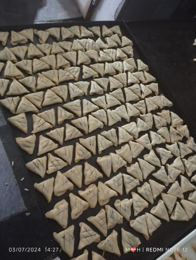 عکس کلوچه پزی اربابی