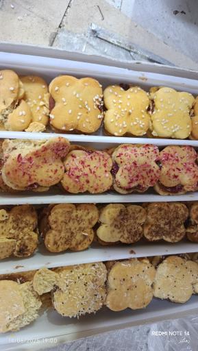 عکس کلوچه پزی اربابی