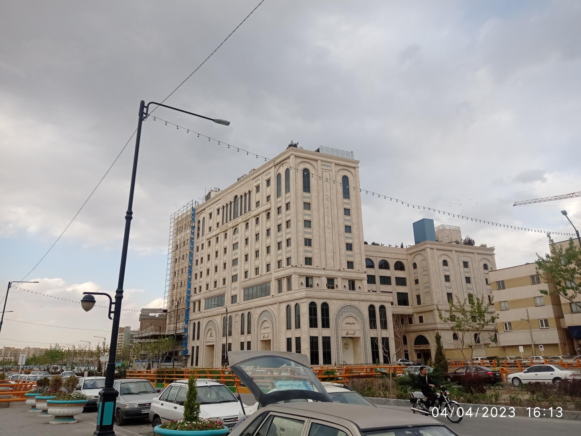 عکس مجتمع تجاری لیان 