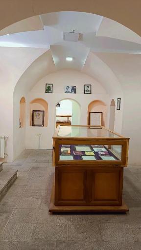 عکس خانه پروین اعتصامی