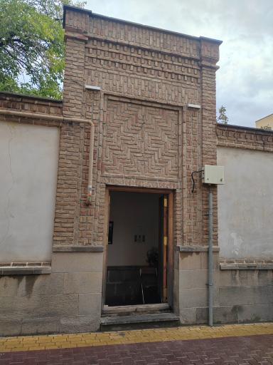 عکس خانه پروین اعتصامی