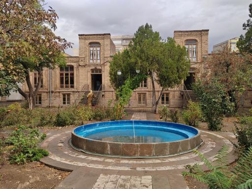 عکس خانه پروین اعتصامی