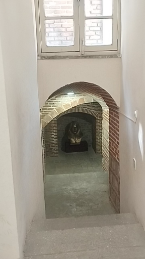 عکس خانه پروین اعتصامی