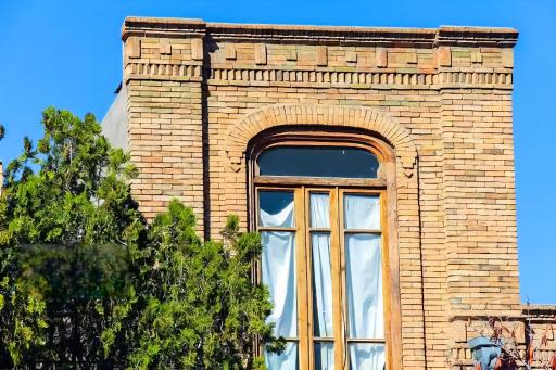 عکس خانه پروین اعتصامی