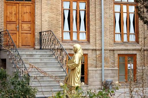 عکس خانه پروین اعتصامی