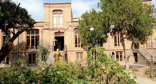 عکس خانه پروین اعتصامی